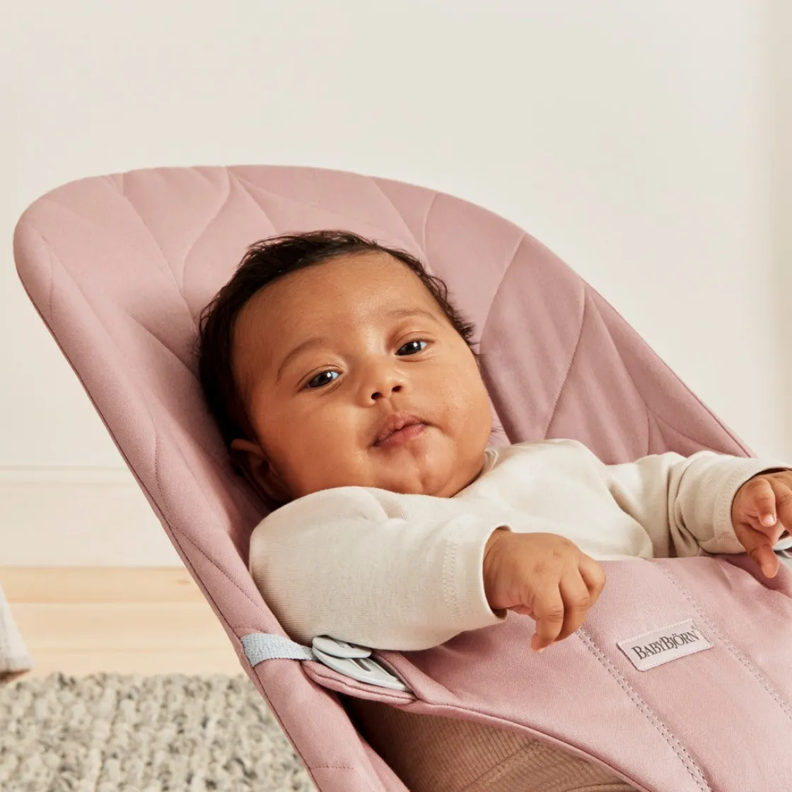 Skråstole & Babygynger|BABYBJORN BabyBjörn Bliss Skråstol Woven Bladmønstret Quilt, Gammelrosa Lyserød