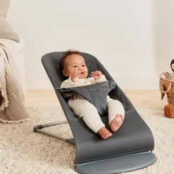 BABYBJORN Skråstole & Babygynger-BabyBjörn Bliss Skråstol Woven Bladmønstret Quilt, Antracitgrå