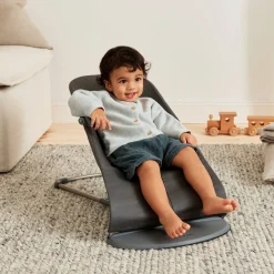 BABYBJORN Skråstole & Babygynger-BabyBjörn Bliss Skråstol Woven Bladmønstret Quilt, Antracitgrå