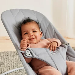 Skråstole & Babygynger|BABYBJORN BabyBjörn Bliss Skråstol Woven Bladmønstret Quilt, Lysegrå Grå
