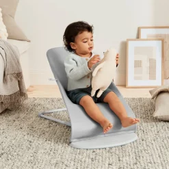 Skråstole & Babygynger|BABYBJORN BabyBjörn Bliss Skråstol Woven Bladmønstret Quilt, Lysegrå Grå