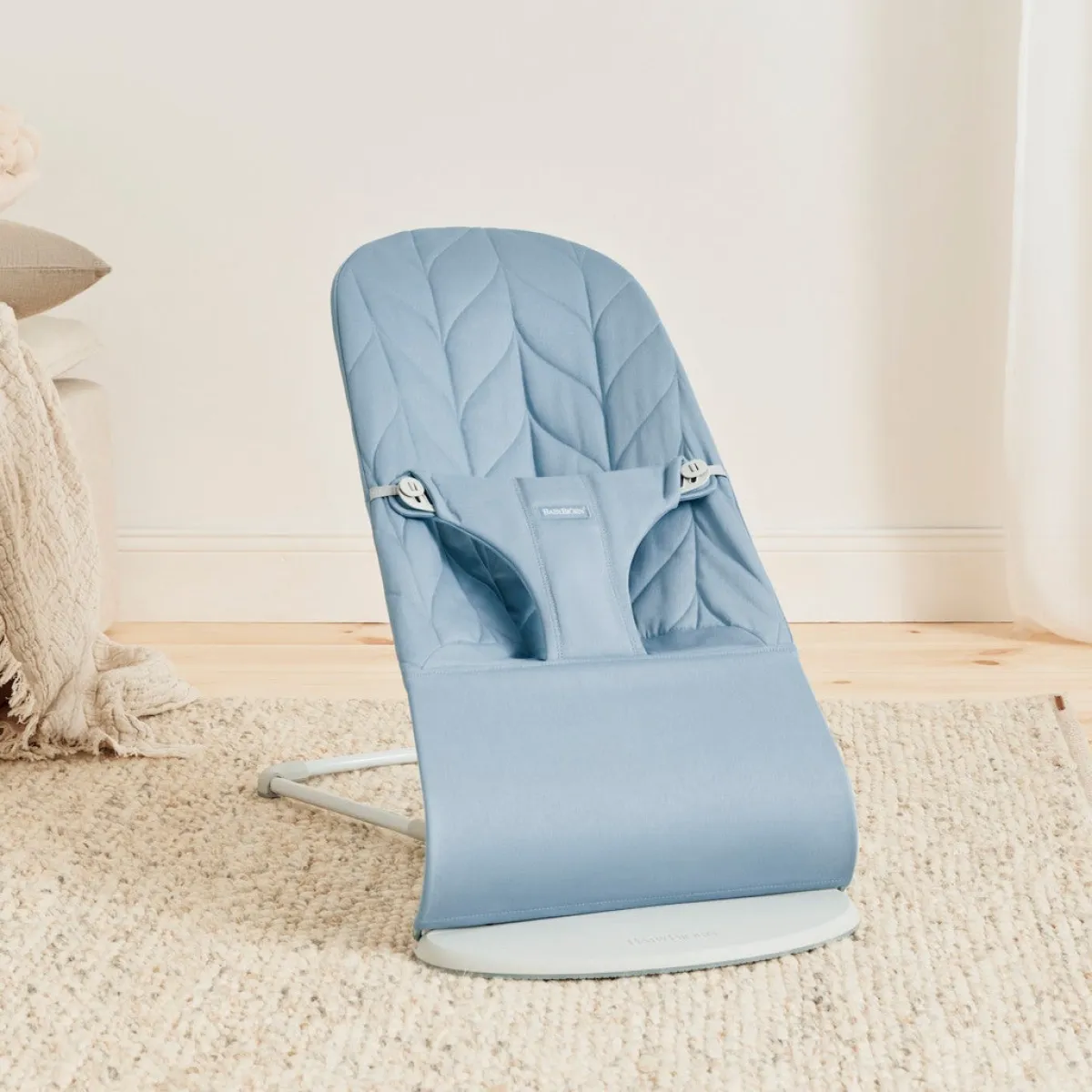 Skråstole & Babygynger|BABYBJORN BabyBjörn Bliss Skråstol Woven Bladmønstret Quilt, Blå Blå