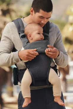 BABYBJORN Bæreseler, Strækvikler & Bærestole|Spisetid-BabyBjörn Hagesmæk til Harmony Bæresele Jersey, Mørkegrå