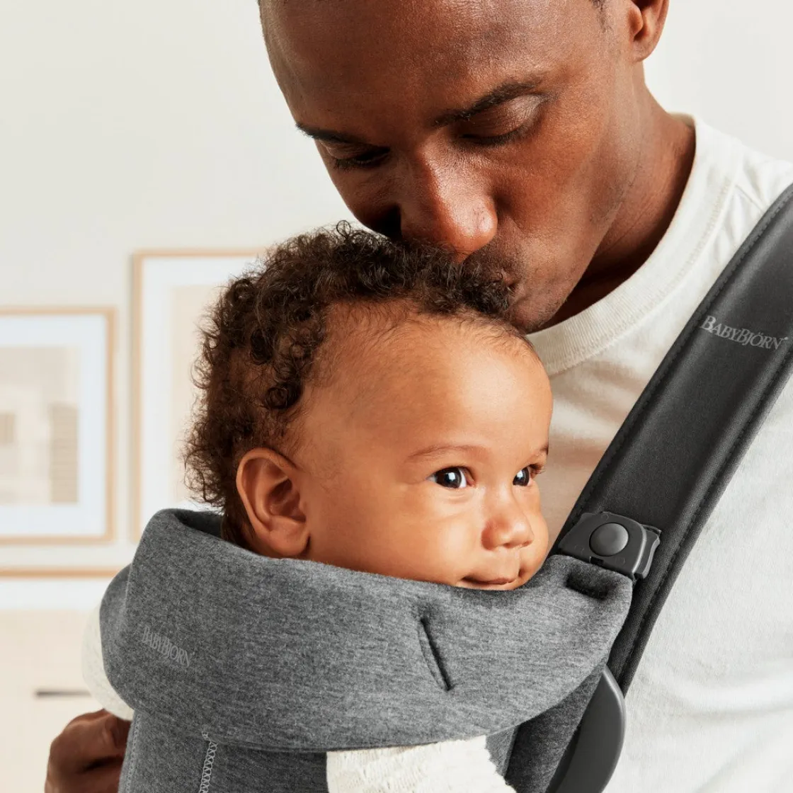 Bæreseler, Strækvikler & Bærestole|BABYBJORN BabyBjörn Mini Bæresele 3D Jersey, Dark grey Grå