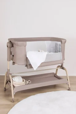 Børnesenge & Tilbehør|Beemoo CARE Motion Bedside Crib, Taupe/Wood