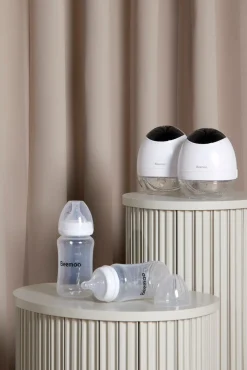 Beemoo Amning-CARE Wearable LED Elektrisk Brystpumpe Dobbelt inkl. Flasker 240 ml 2-pak