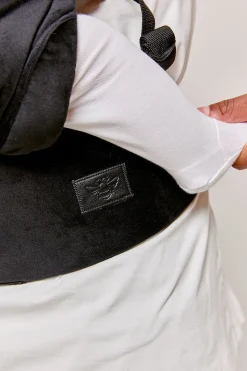 Bæreseler, Strækvikler & Bærestole|BizziGrowin Bizzi Growin Nomad Air Bæresele, Panther Black Velvet Sort