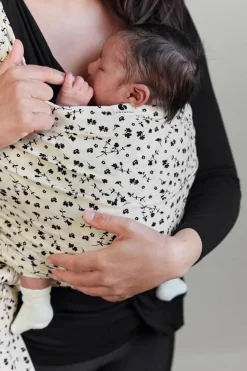 Bæreseler, Strækvikler & Bærestole|Coracor Strækvikle Meadow Flower, Black Sort/Hvid