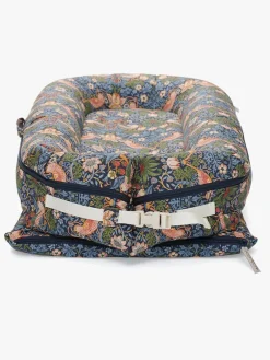 Børnesenge & Tilbehør|DockATot Deluxe+ Babynest, Strawberry Thief Grøn/Lyserød