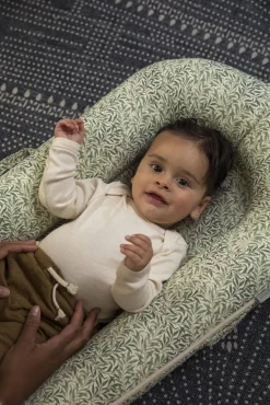 Børnesenge & Tilbehør|DockATot Deluxe+ Babynest, Willow Boughs Grøn/Hvid