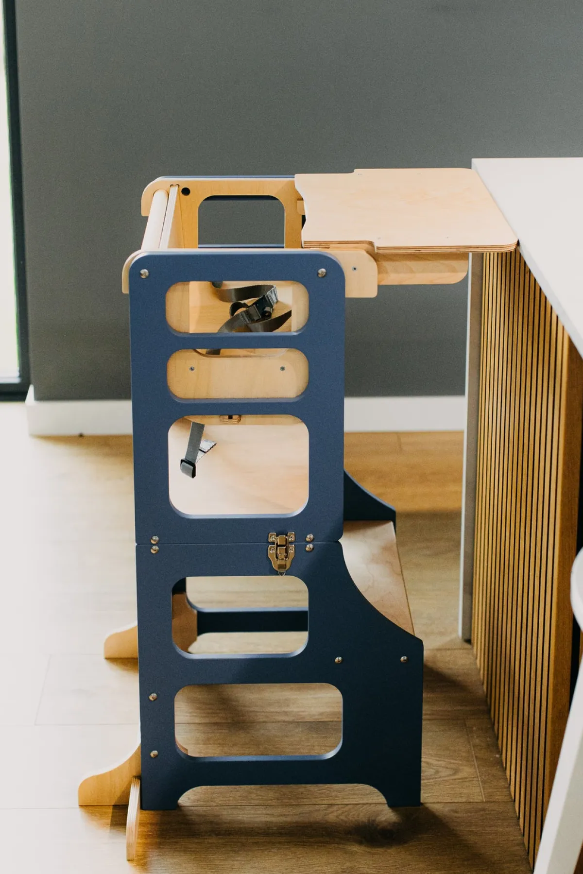 Børn DuckWoodworks Børnemøbler-Duck Woodworks 3-i-1 Sammenklappeligt Læringstårn med Højstol, Blå