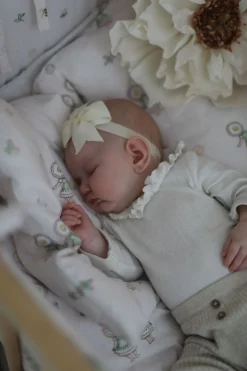 Sengetøj|ElsaBeskow Elsa Beskow Blomsterfesten Sengesæt 100 x 130 Tremmeseng, Sandfarvet