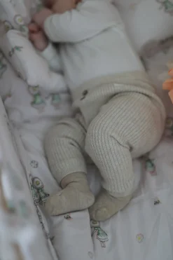 Sengetøj|ElsaBeskow Elsa Beskow Blomsterfesten Sengesæt 100 x 130 Tremmeseng, Sandfarvet