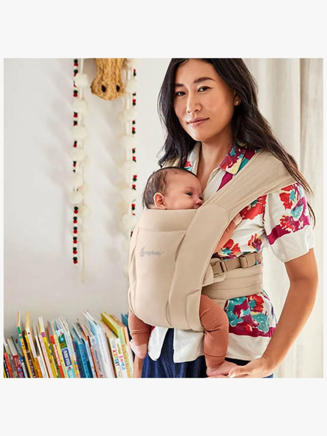 Bæreseler, Strækvikler & Bærestole|Ergobaby Embrace Soft Air Mesh Bæresele, Cream Beige