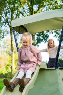 EXIT Udeleg-Ivy Legetårn med Rutsjebane