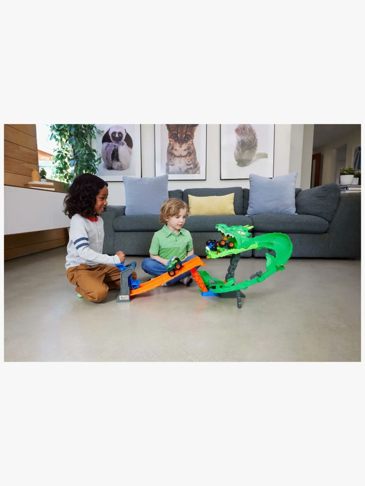 HotWheels Legetøjsbiler & -Fartøjer-Hot Wheels Monster Trucks Dragon Destruction Racerbane