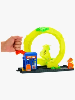 HotWheels Legetøjsbiler & -Fartøjer-Hot Wheels Stunt Tracks Corkscrew Jump Champion Legesæt