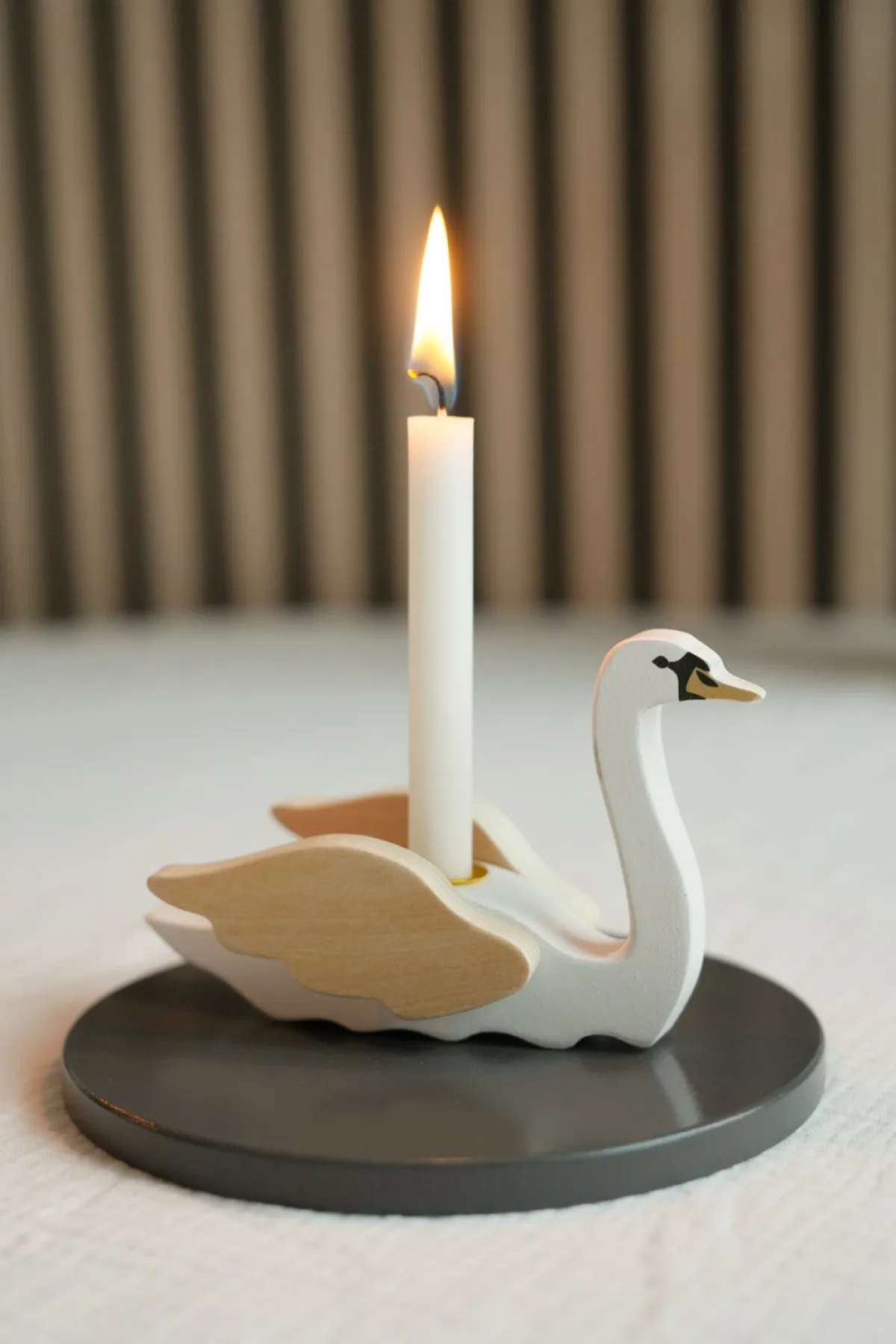 Interiør|JaBaDaBaDo Lysestage Svane, Multi