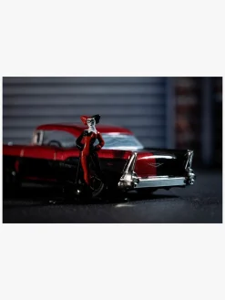 Legetøjsbiler & -Fartøjer|Legetøjsfigurer|JadaToys Jada Toys DC Comics Bil med Figur Harley Quinn & 1957 Chevy Bel Air 1:32 Sort/Rød