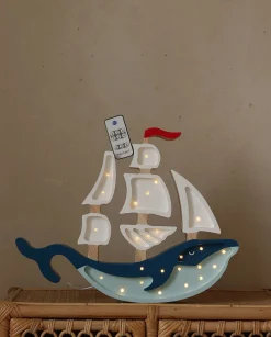 Lamper & Belysning|LittleLights Little Lights Lampe Skib, Navy Blå