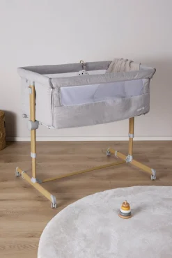 Børn Moweo Børnesenge & Tilbehør-ELLIS Bedside Crib, Lysegrå
