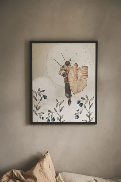 Interiør|MrsMighetto Mrs Mighetto Plakat Miss Emily 40x50 Flerfarvet