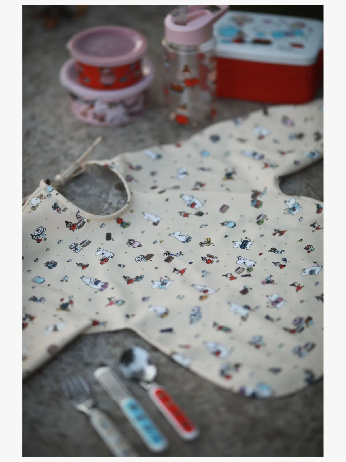 Spisetid|Mumin Mumitroldene Picnic Langærmet Hagesmæk