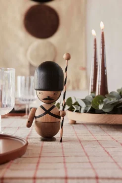 Børn OYOY Interiør-Gilbert Guard Pyntefigur