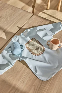 Spisetid|OYOY Lobo Løve  Langærmet Hagesmæk, Ice Blue Blå