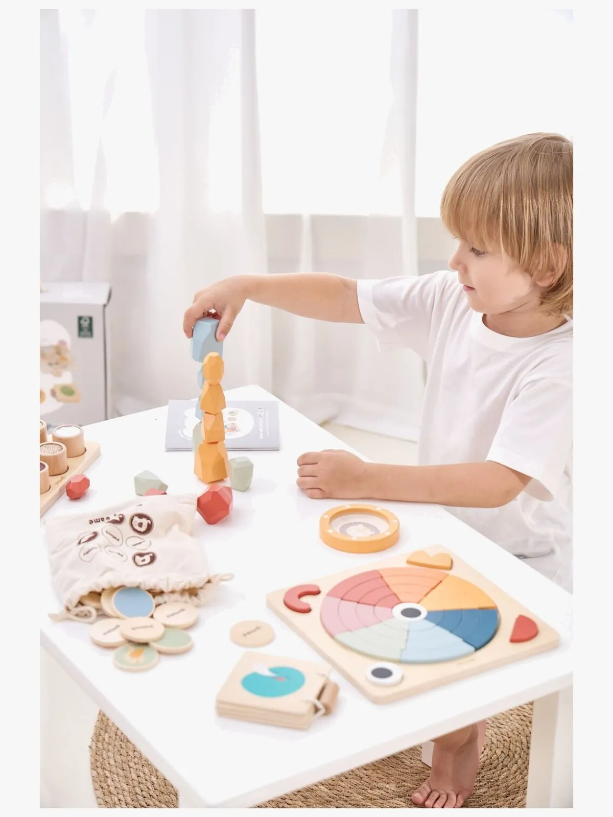 Motorisk Legetøj|PolarB Grow-with-Me Aktivitetssæt Free Spirits 36+ Måneder Hvid