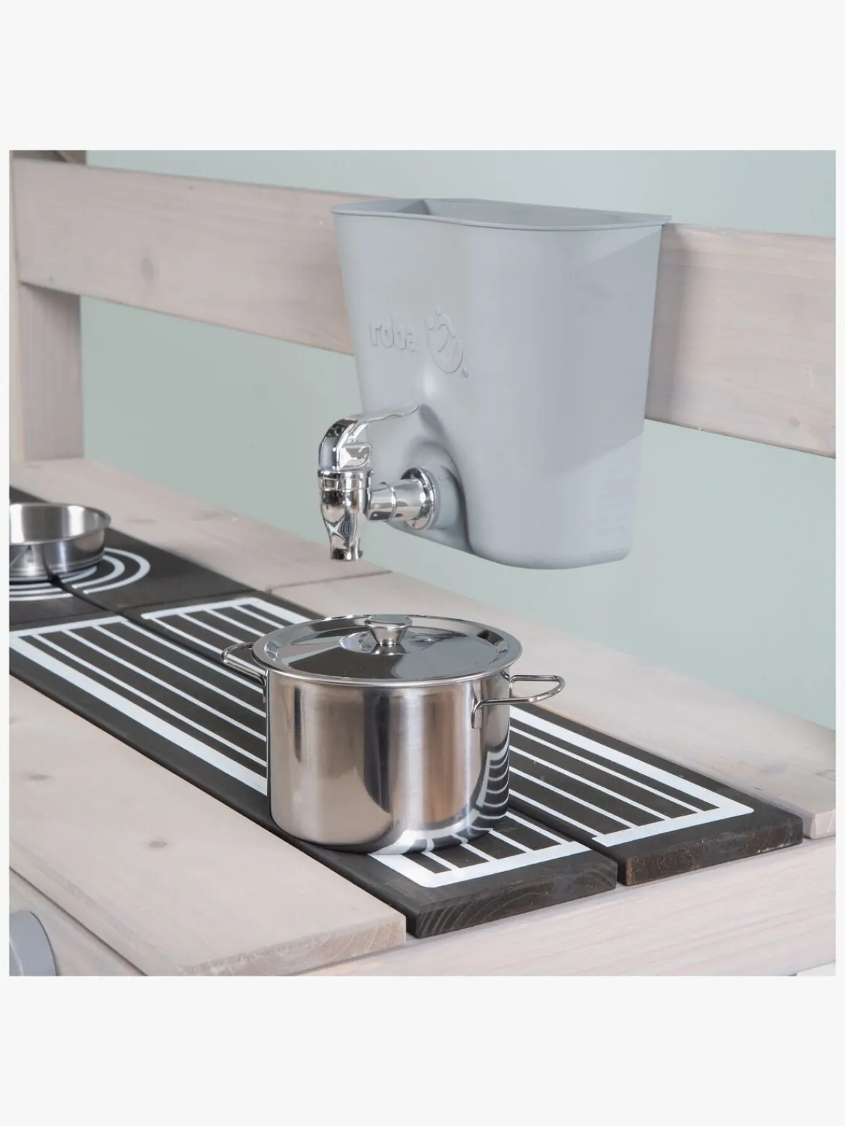 Roba Udeleg-Udekøkken