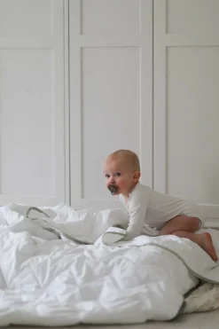 Børnesenge & Tilbehør|RttStart Rätt Start Dyne og Hovedpude Tremmeseng 100x130 Varmegrad 3 Hvid