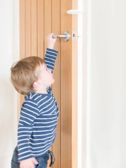 Sikkerhed|SafeandCare Safe & Care Dørstopper med Opbevaringsplads, Hvid