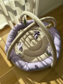 VanillaCopenhagen Babylegetøj-Vanilla Copenhagen Butterfly Aktivitetstæppe, Lavender