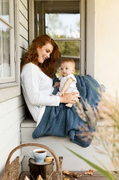 Interiør|VinterBloom Vinter & Bloom Tæppe Cuddly, Storm Blue Blå